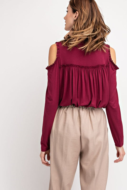 Shoulder cut top