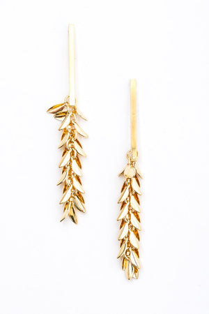 gold earrings